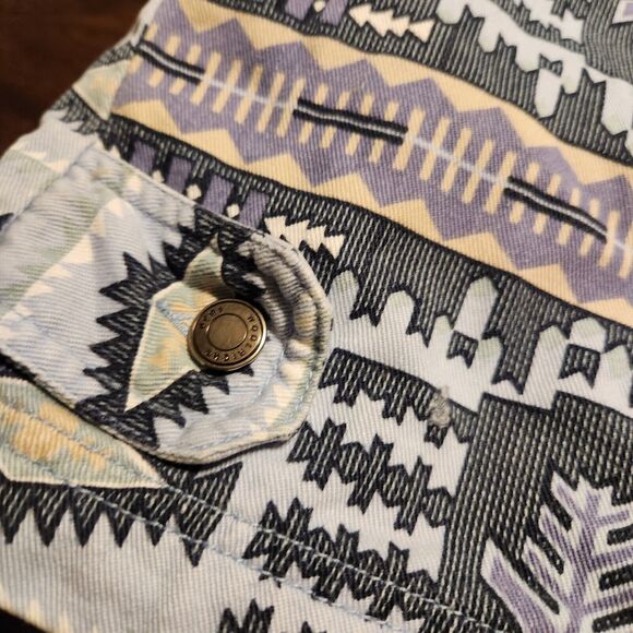 Woolrich Utility Jacket in Gray and Cream Pattern - Picture 3 of 16